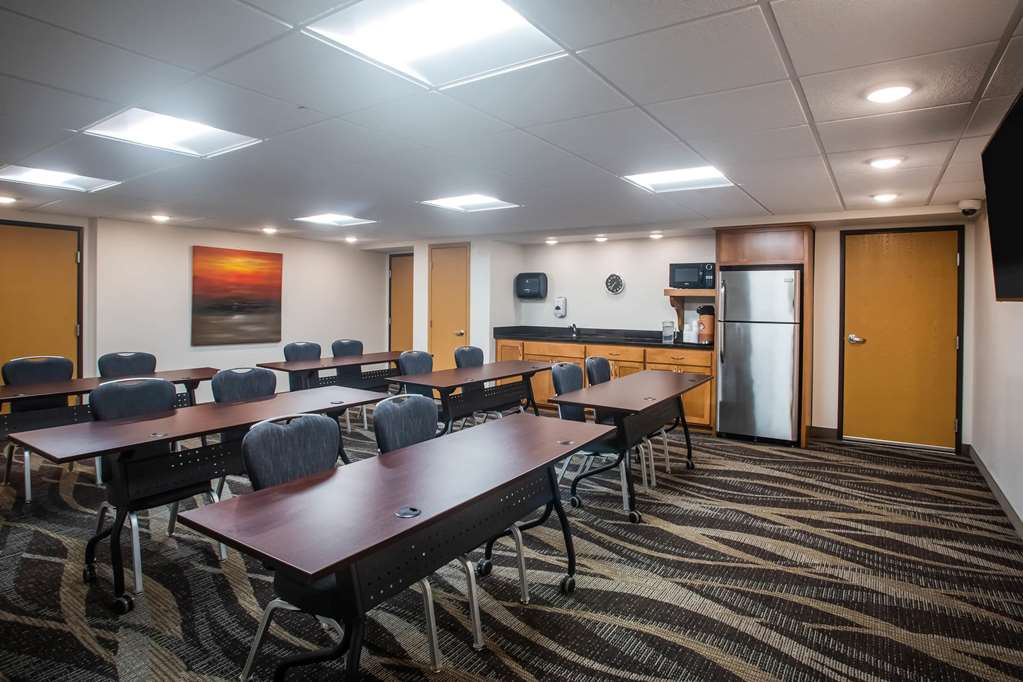 AmericInn by Wyndham Baudette - photo 57