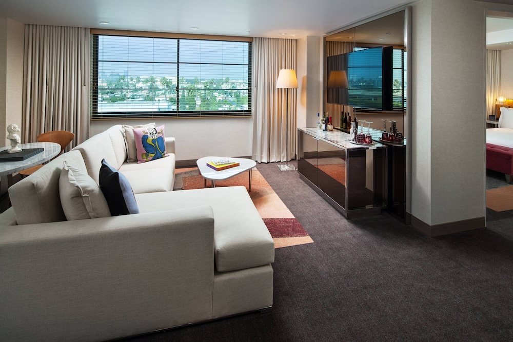 SLS Hotel a Luxury Collection Hotel Beverly Hills - photo 32