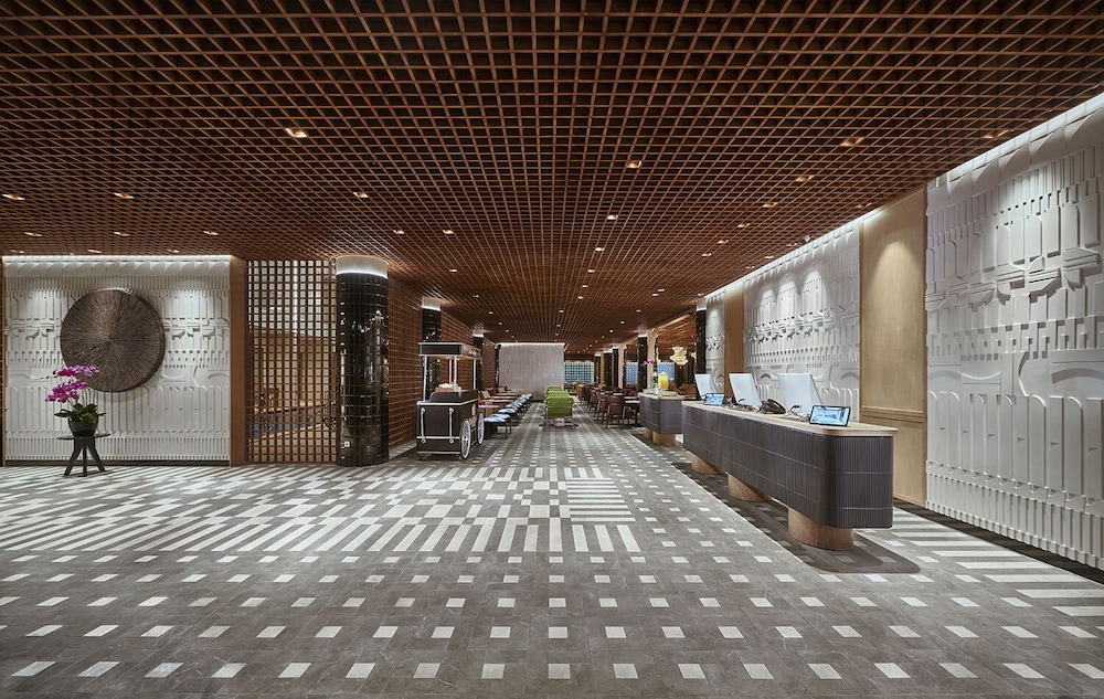 Golden Hill by Golden Tulip — Batu — photo 3