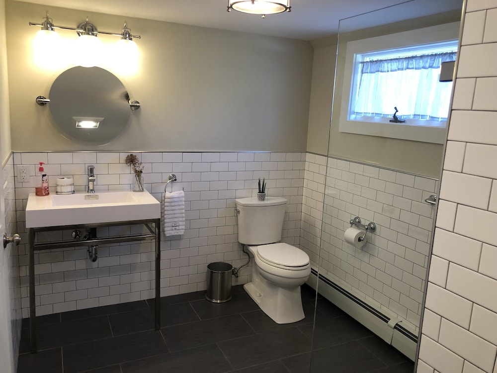 Sea Street Inn - photo 34
