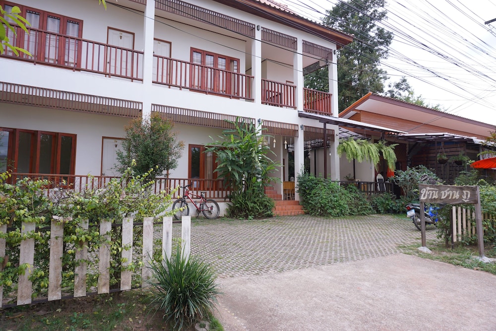 Baan Chanbhu - carbon neutral hotel in Dan Sai