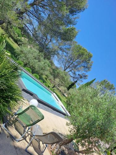 Vue imprenable sur les oliviers - last minute hotel in Langlade