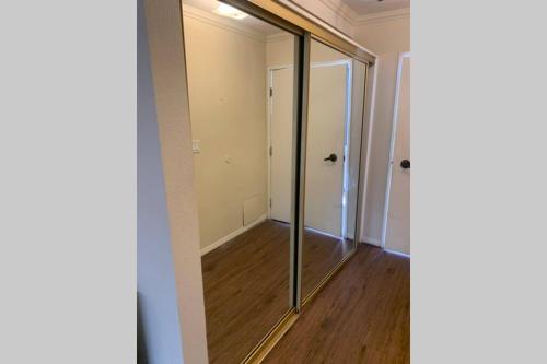 Olympic Suites B08 - last minute hotel in Los Angeles