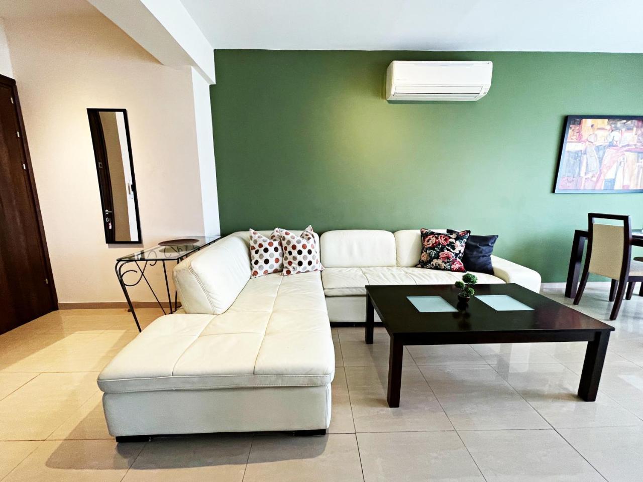 Stylish 2br Apartment with Balcony And Parking Near Saint Lazarus And Finikoudes Beach