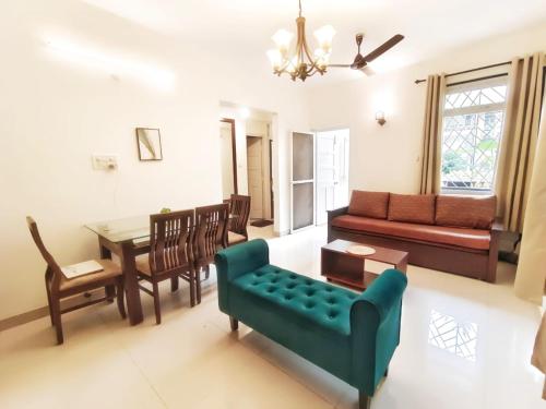 Poolside Apartment Bliss by the Pool Goa — 4-Star Luxury Hotel in Candolim, India