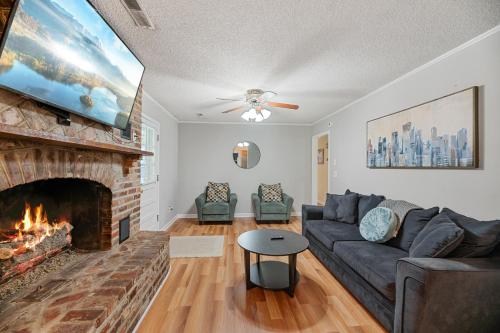 Southern Serenity Minutes From The Interstate — 4-Star Luxury Hotel in Ladson, United States