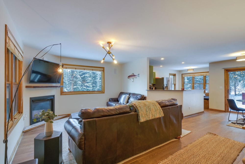 12 Mi to Breckenridge Ski Resort Cabin with Hot Tub - photo 4
