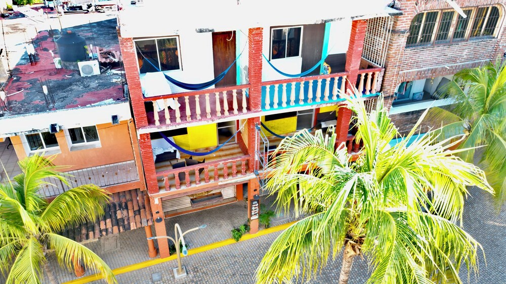 Hotel Casa Lucina 2 in Ixtapa-Zihuatanejo, Mexico