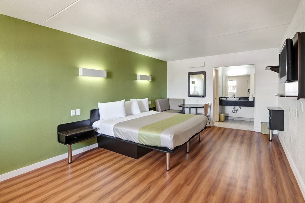 Motel 6 Dallas TX Forest Lane - photo 16