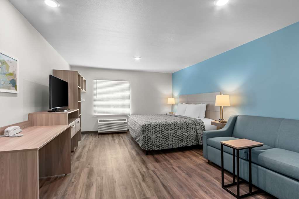Woodspring Suites Gilbert Mesa Gateway Airport - photo 9