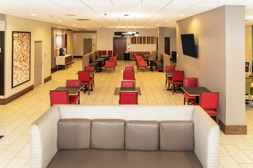 Holiday Inn Express Grand Island Niagara Falls by IHG - photo 60
