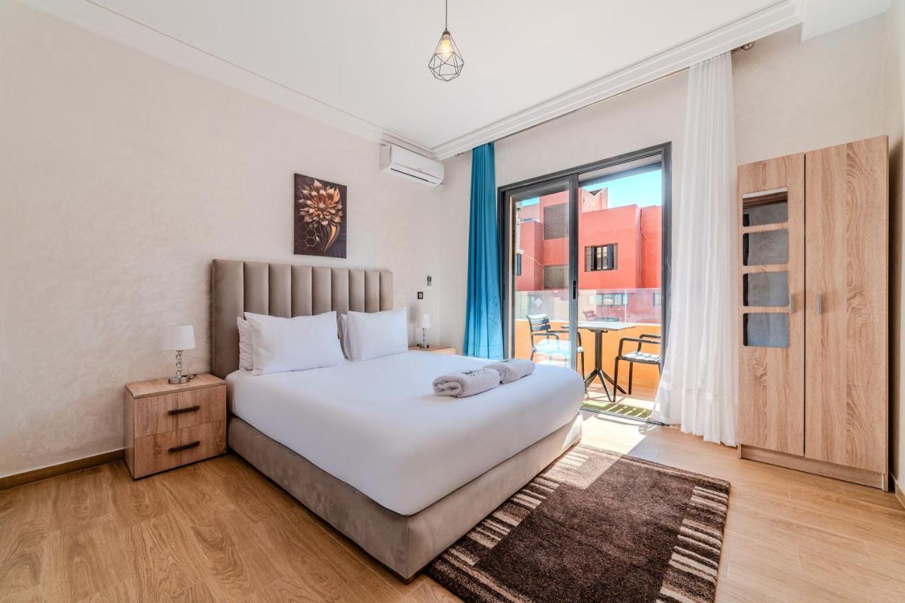 2BR Modern Apt 2min M Avenue Balcony Fiber WiFi 2 Pools 24 7 Security Hivernage — 4-Star Luxury Hotel in Marrakesh, Morocco