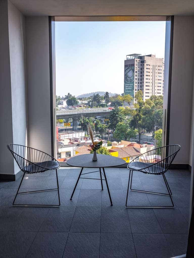TERRACE ROOM
