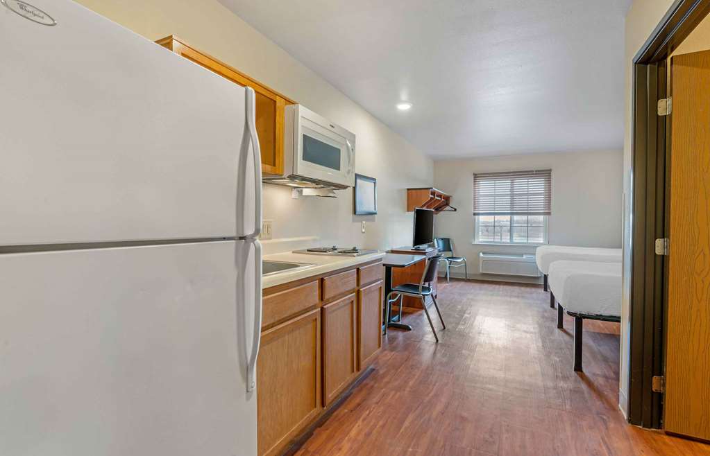 Extended Stay America Select Suites Indianapolis Greenwood - photo 20