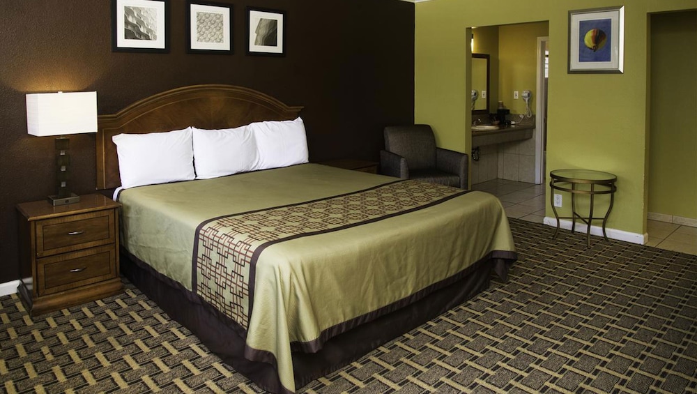 Kings Motel Inglewood - photo 13