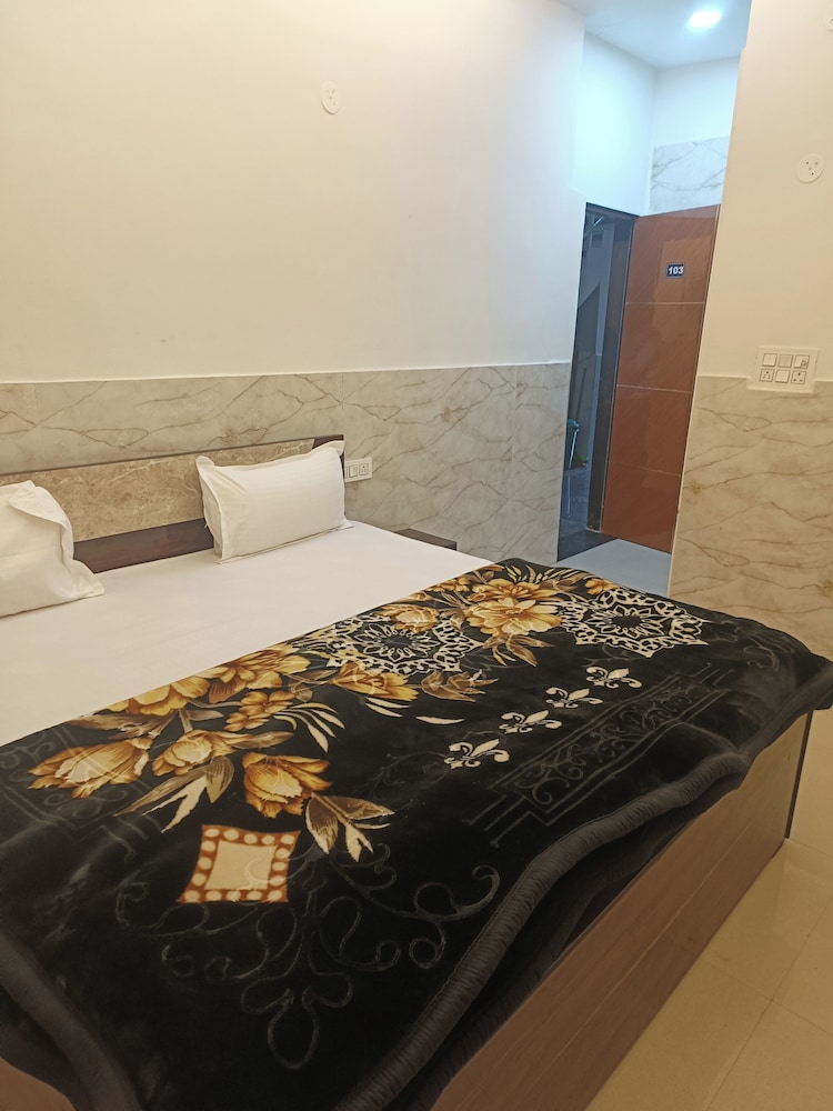 Hotel Krishnam Palace - carbon neutral hotel in Vrindavan