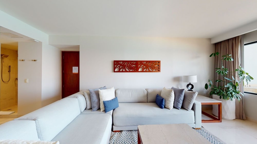 Park Royal Beach Cancun All Inclusive