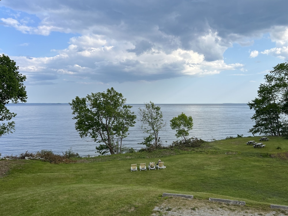The High Tide Inn - photo 164
