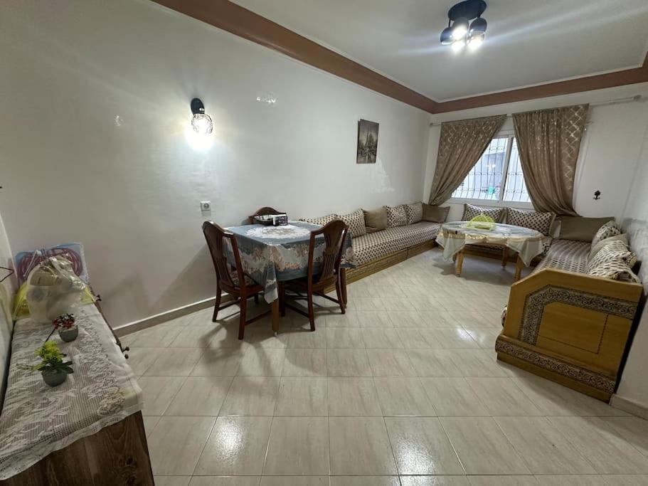 Appart à 150m de la plage 5 min City Mall et TGV — 4-Star Luxury Hotel in Tangier, Morocco