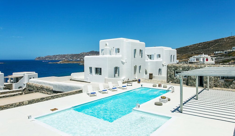 Villa Michaella By Mykonos Pearls — 4-Star Luxury Hotel in Mykonos, Greece