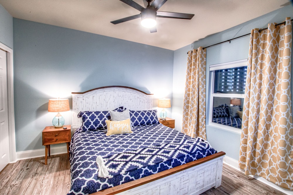 Laketown Wharf Resort by Aneliya's Rentals - photo 227