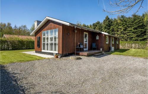 3 Bedroom Stunning Home In Juelsminde — 4-Star Luxury Hotel in Juelsminde, Denmark