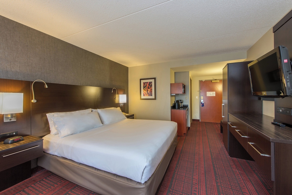 Holiday Inn Express Hotel & Suites Auburn by IHG - photo 22