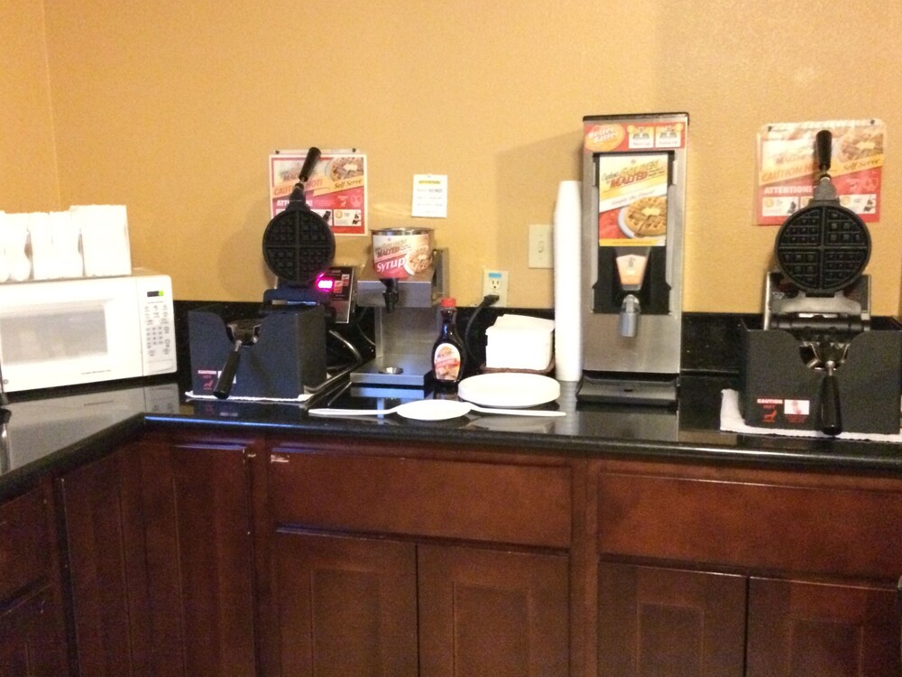 The Varsity Inn North - photo 25