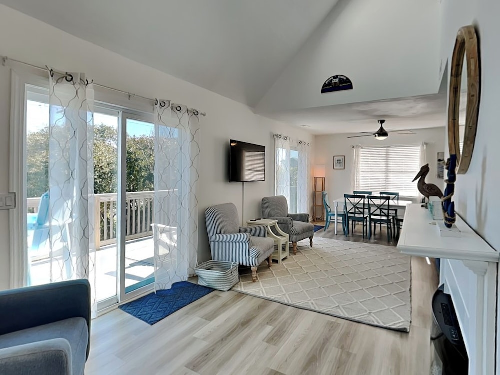 Pelican Place by Carolina Retreats in Holly Ridge, United States