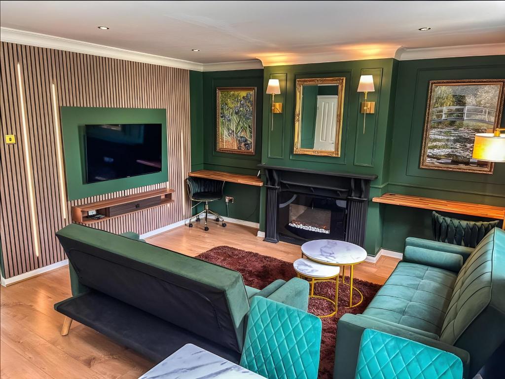 Luxurious Flat 19min from London 7min to station — 4-Star Luxury Hotel in Harrow, United Kingdom