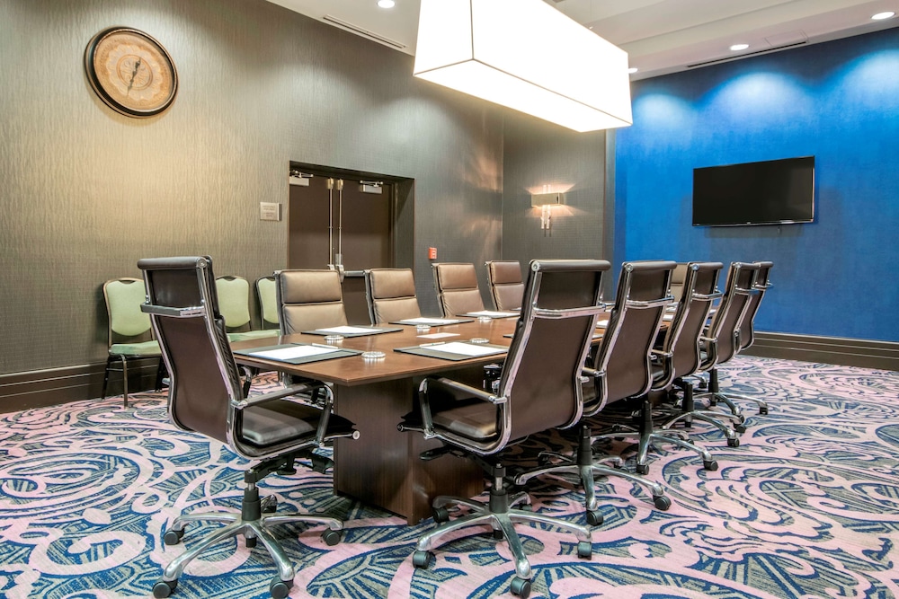 Embassy Suites Louisville Downtown - photo 69