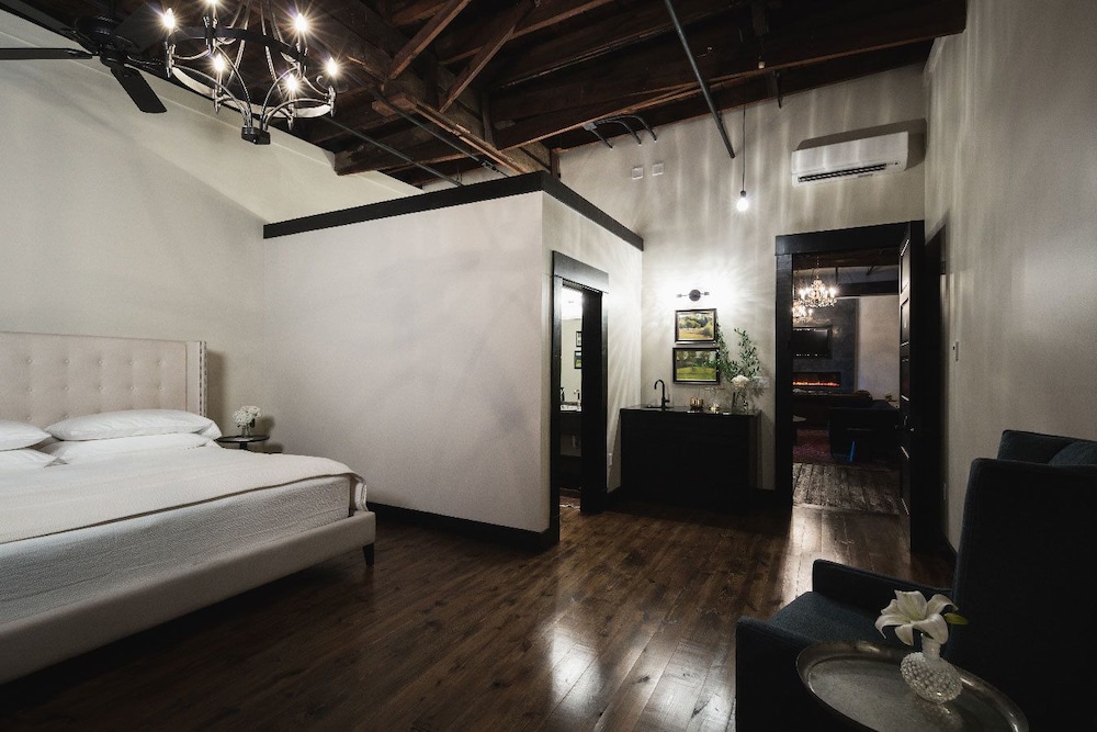 GunRunner Boutique Hotel - photo 22