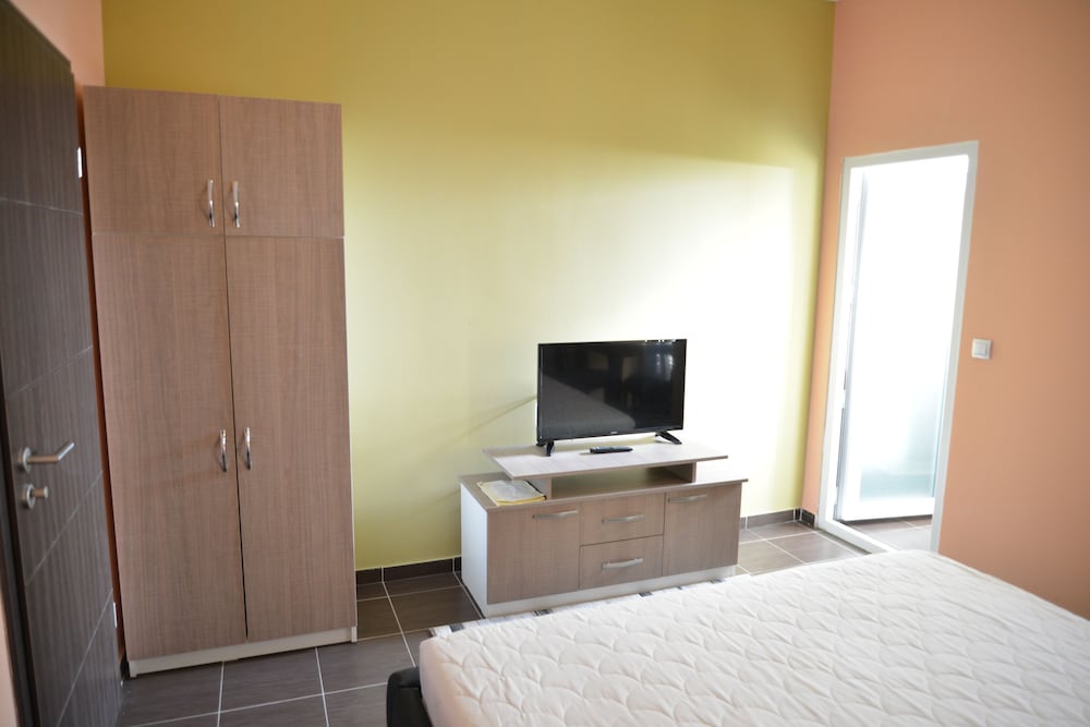Konstantin Hotel — Unknown City — photo 4