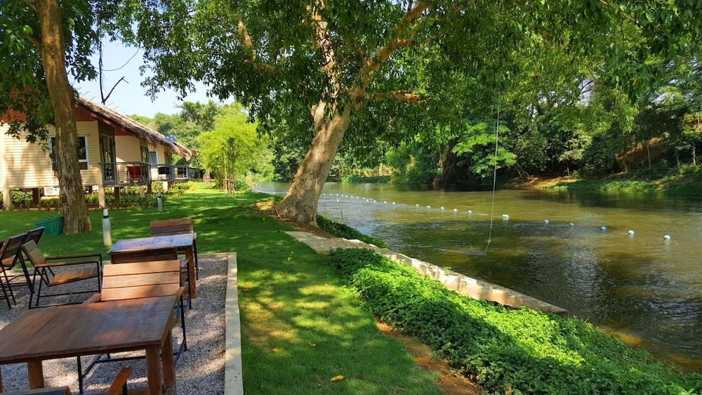 Narinfah Resort in Kaeng Krachan, Thailand