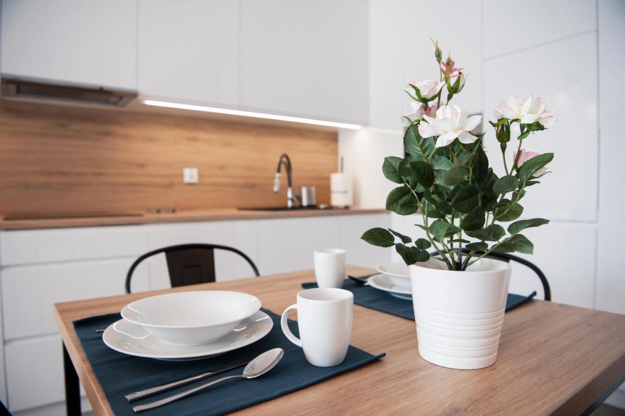 Unique 3City Apartments Grey Apartment — 4-Star Luxury Hotel in Gdansk, Poland