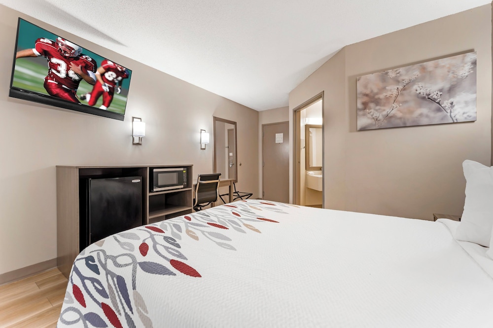 Red Roof Inn Johnstown - photo 8