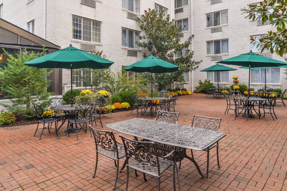 Madison Hotel - photo 66