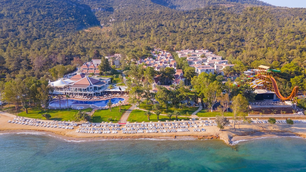 Long Beach Club Nature in Didim, Turkey
