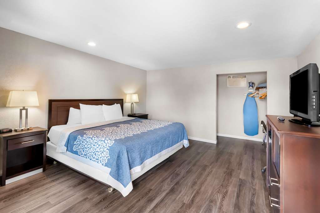 Econo Lodge Panguitch near Bryce Canyon - photo 21