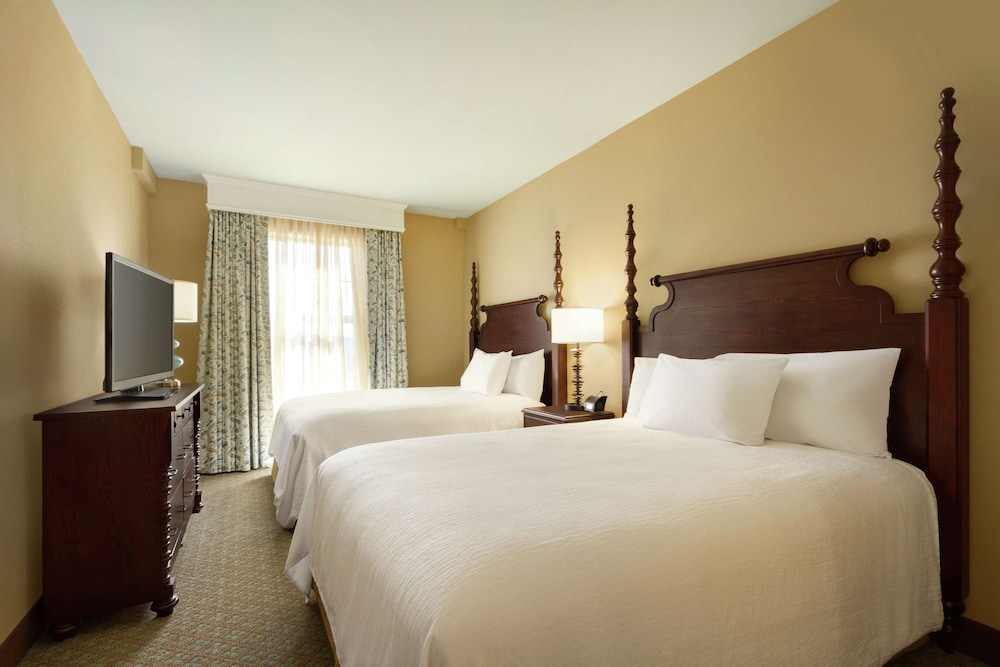 Embassy Suites by Hilton Savannah Historic District - photo 10