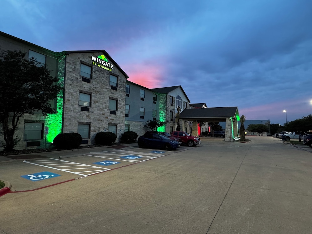 Wingate By Wyndham College Station South - photo 24