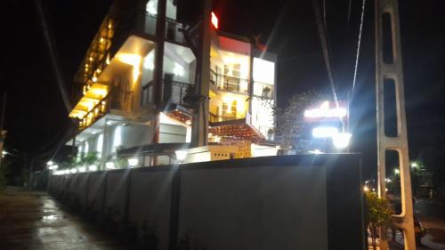 Ivory Laze Hotel - last minute hotel in Negombo