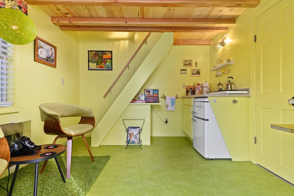 Tiny Digs Hotel of Tiny Houses - photo 2