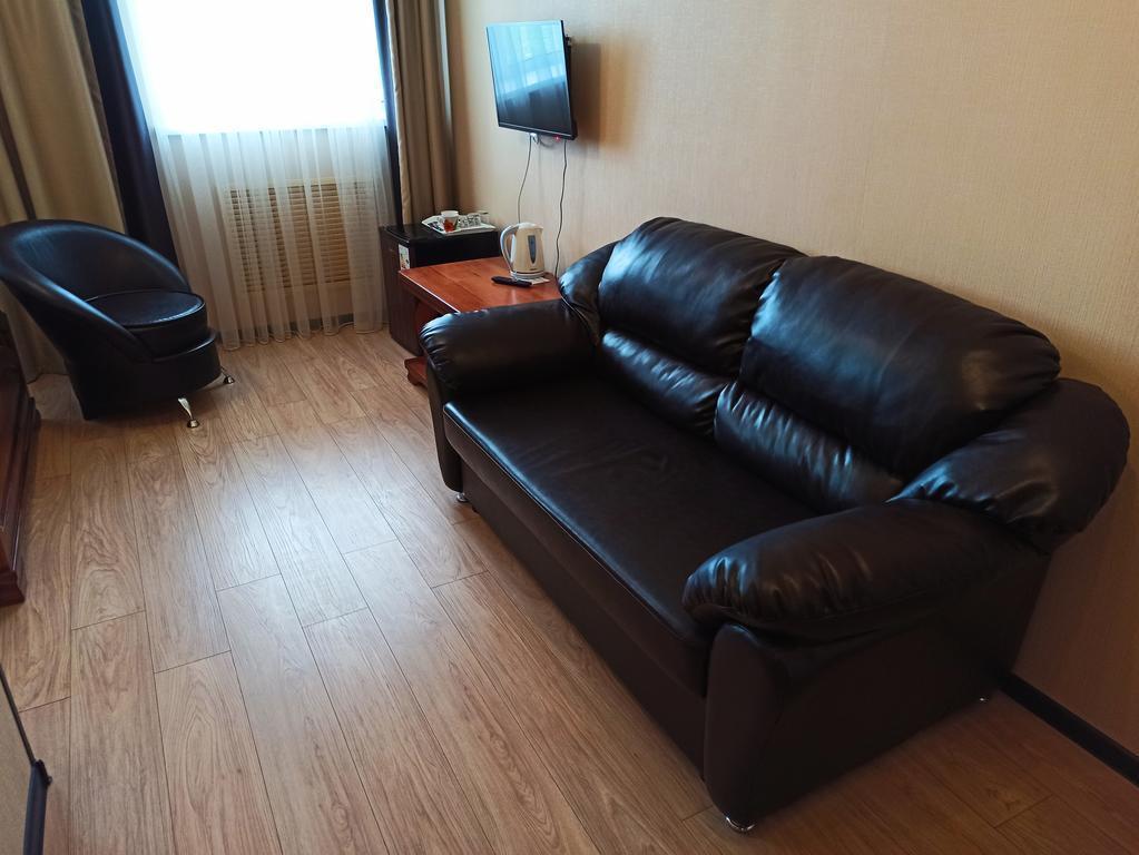 Oriental - carbon neutral hotel in Shumerlya