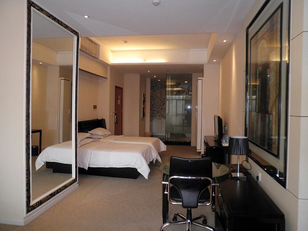 Mingmen Hotel — hotel in Dongguan