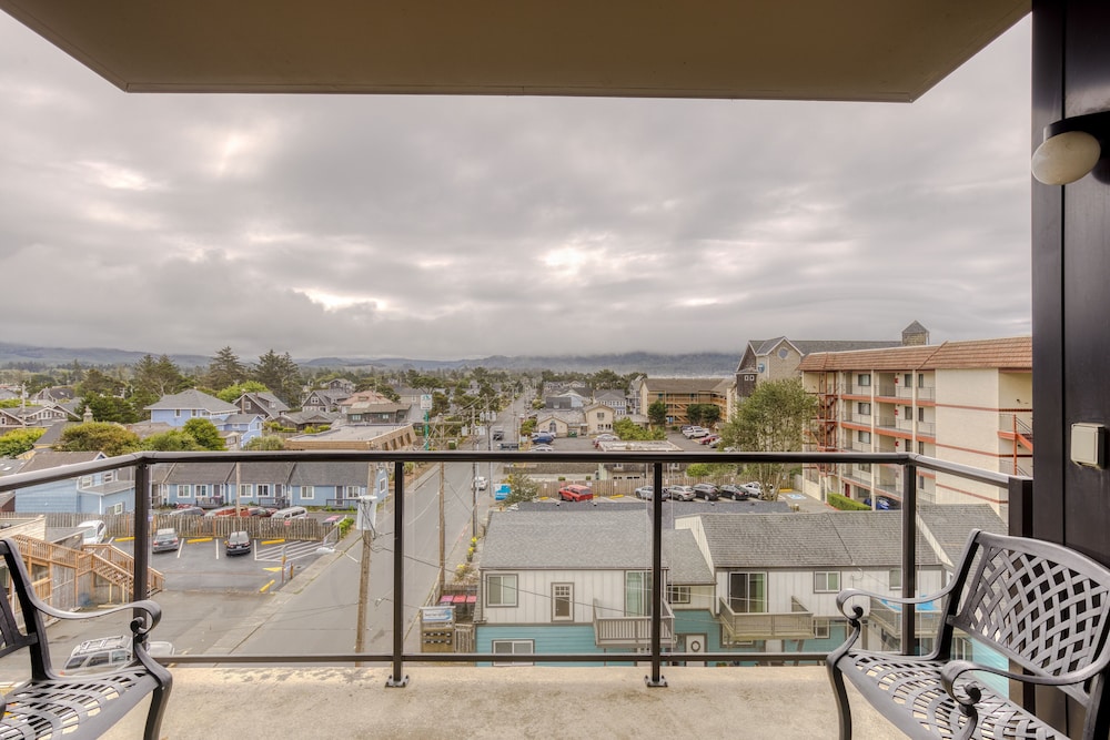 Sand & Sea Resort Condominiums - photo 752