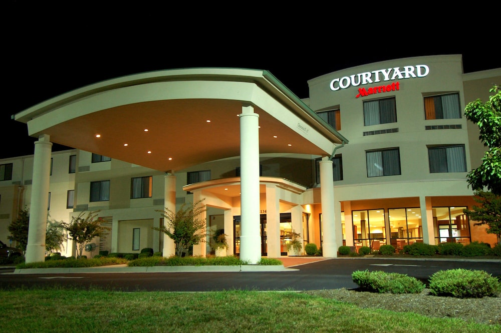 Courtyard by Marriott Danville - photo 2
