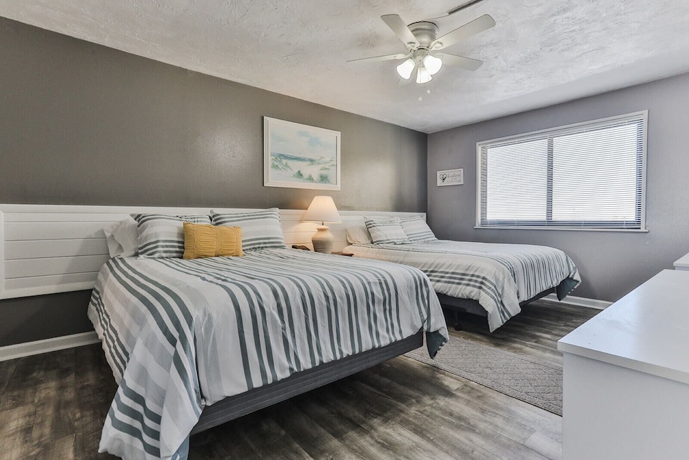 Coastal Waters Inn - photo 31