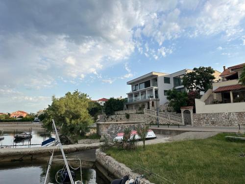 Apartments by the sea Banjol Rab 19752 — 4-Star Luxury Hotel in Rab, Croatia