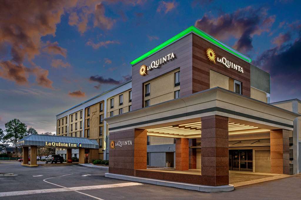 La Quinta Inn by Wyndham Columbia SE Fort Jackson - photo 4